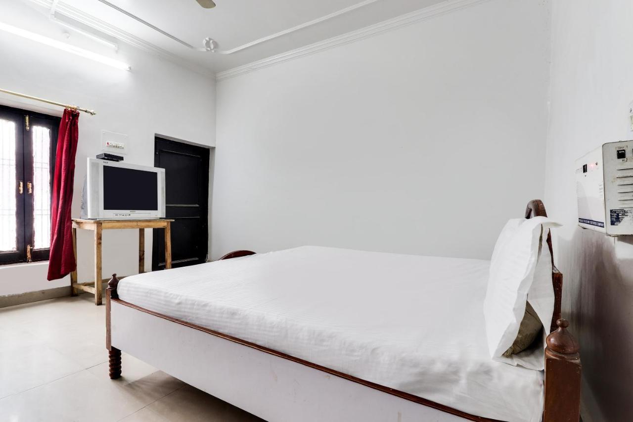 Hotel O Hanuman Bagh Ayodhya Eksteriør billede