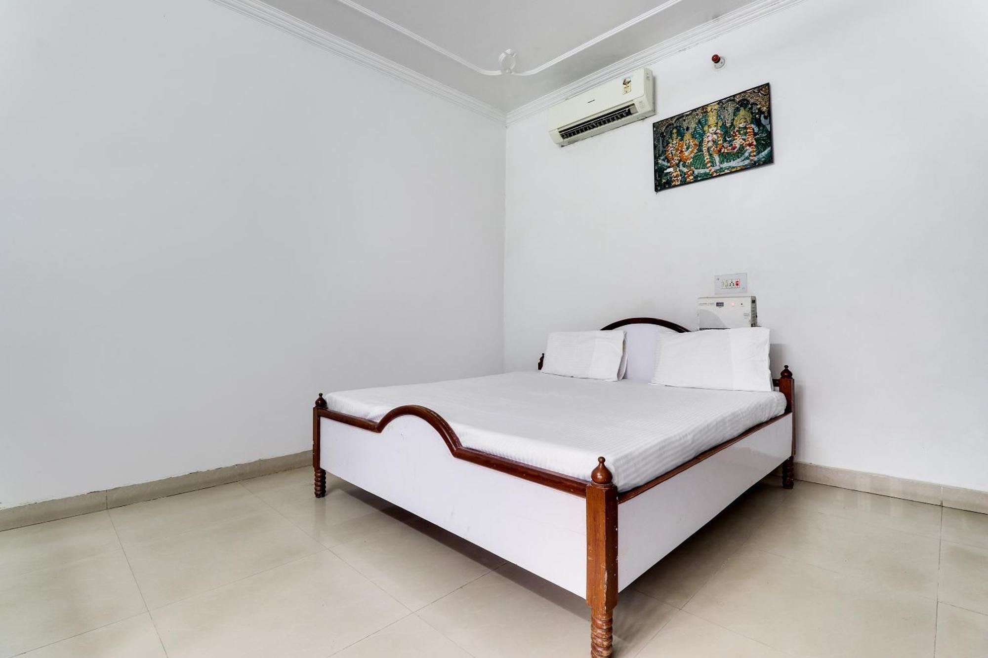 Hotel O Hanuman Bagh Ayodhya Eksteriør billede